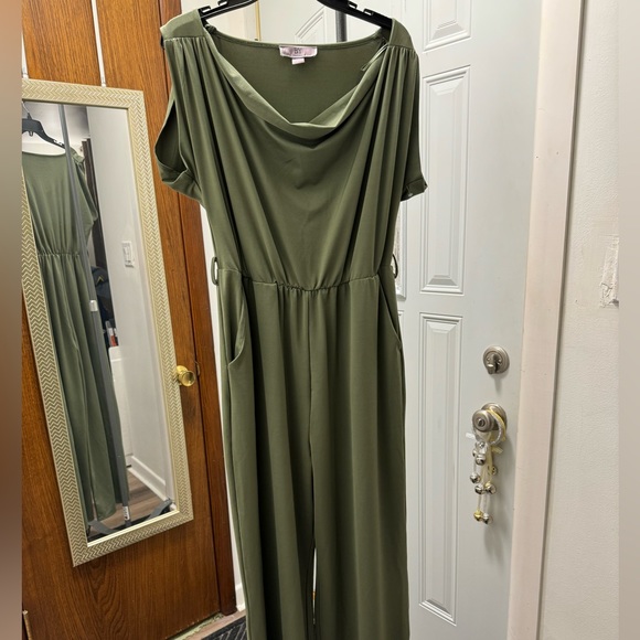 Jumpsuit & blazer - Picture 5 of 8